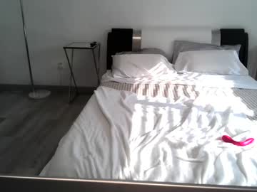 baby_parisxoxo cams all night