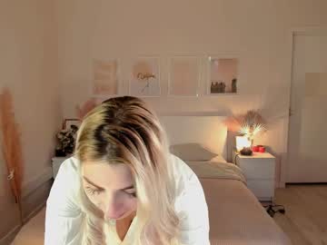 lil_aileen cams all night