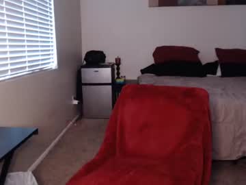 luther_daddy cams all night