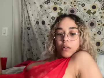 mae_westwood cams all night