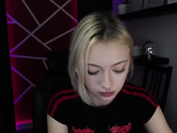 muffin_moon cams all night