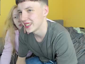 Cam couple emily0303 image #8268604