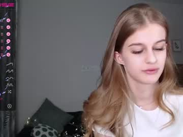 mila_cuteee cams all night