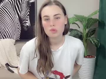 vivi_an1 cams all night