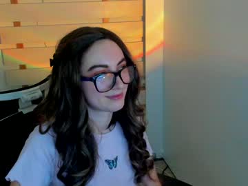 emilia_clark_ cams all night