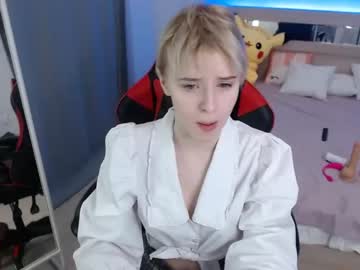 nicole_coyy cams all night
