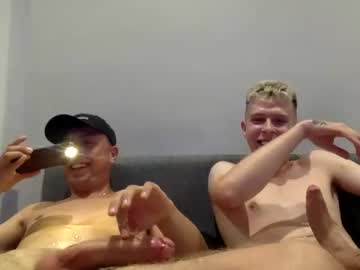 uknineinches cams all night