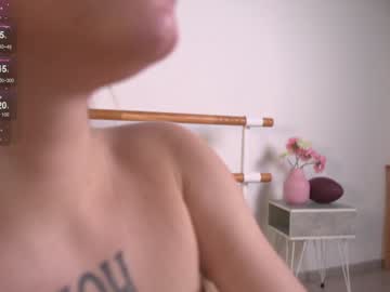 _bunnyminee_ cams all night