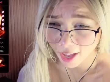 amelieaxie cams all night