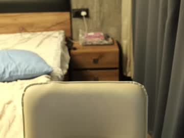 lily_lyn cams all night
