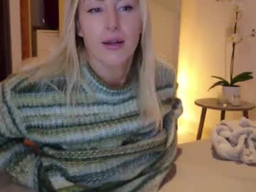 christinasiemone cams all night