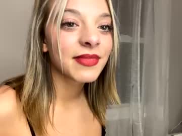 lily_marieee cams all night