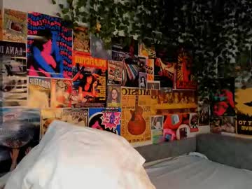 Cam girl flirtykitty_ image #8269168