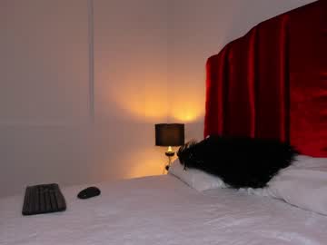 _molly_bloom cams all night
