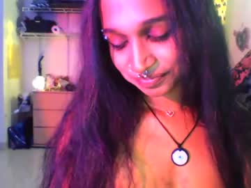 mon3ytr33 cams all night