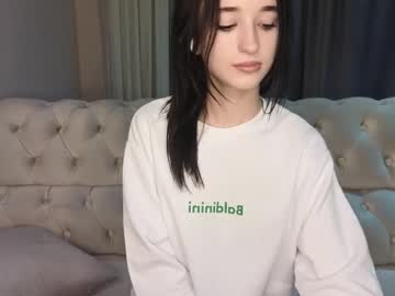 horny_emm cams all night