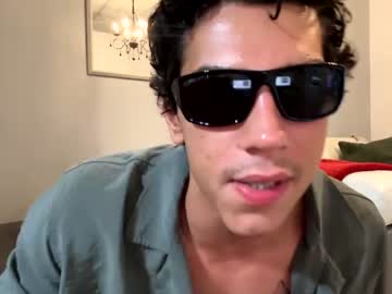 heyitsmoo cams all night