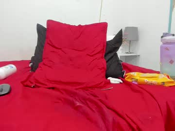 _renatta_ cams all night