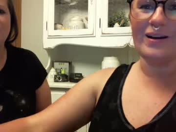 sizzlebuns cams all night