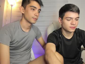 born2pizzaa cams all night