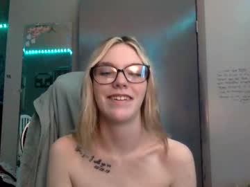 lindsey_love122 cams all night