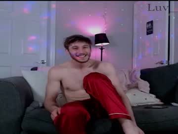 luv_birds cams all night
