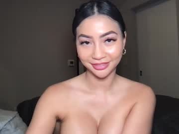 kiraaaxo cams all night