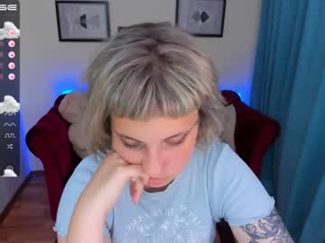 yolandi_toit cams all night