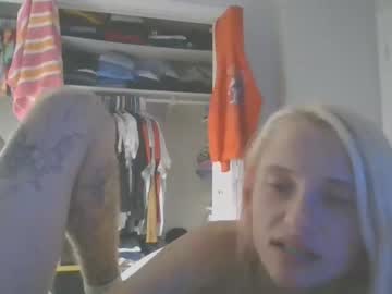 lit_livi cams all night