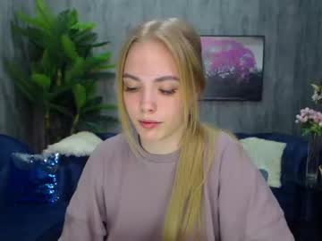 crazzychicks2 cams all night