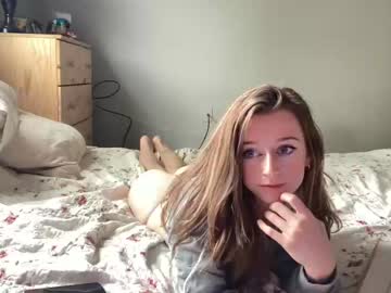 prettypetiteangel2000 cams all night