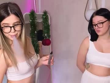 phyllisheart cams all night