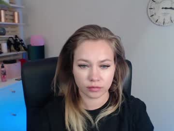 holly_bb95 cams all night