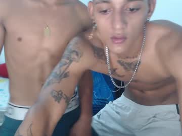 domi_master cams all night