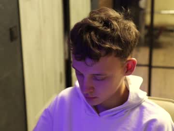 nikolas_cute cams all night