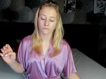 emily_tayl0r cams all night